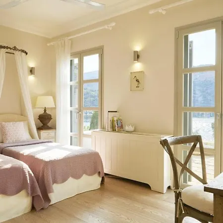 ヴィラ Sleeps 12 Pool Air Con Wifi *