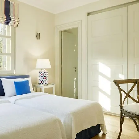 Sleeps 12 Pool Air Con Wifi *